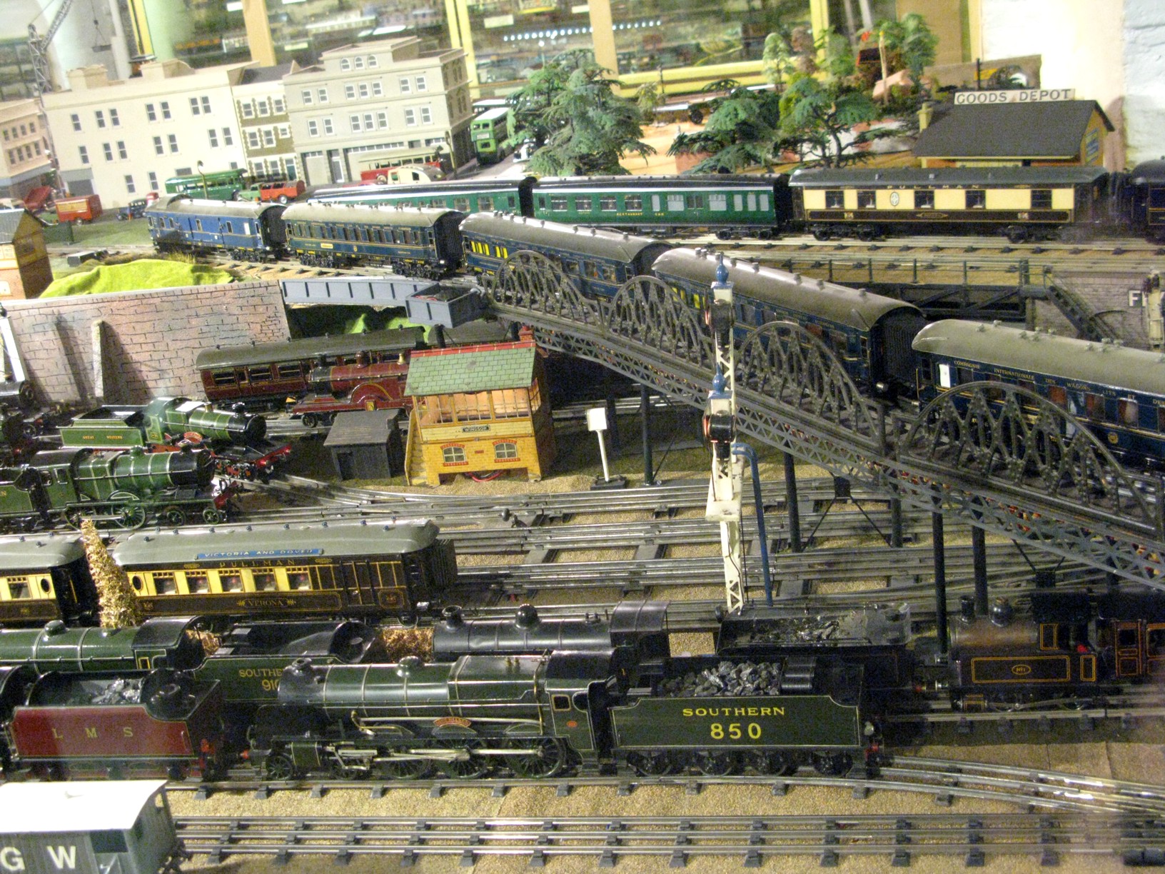 Classic railway collections from Bing, Marklin,Bassett-Lowke and more