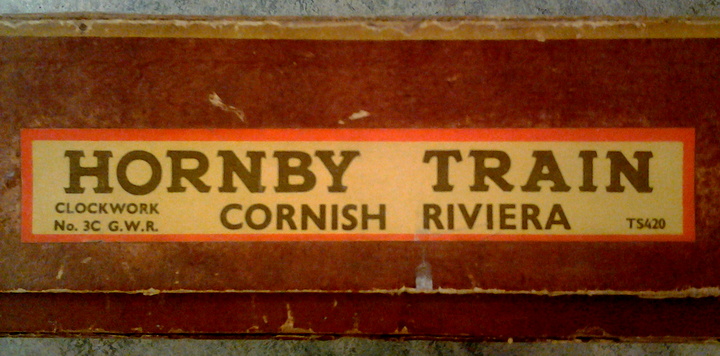 File:Hornby 3C GWR Cornish Riviera box end (~1927).jpg