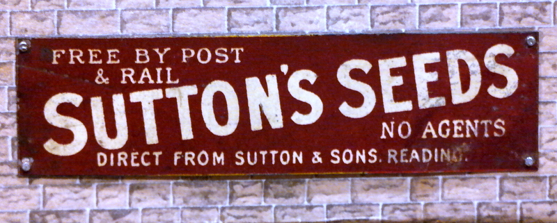 File:Suttons Seeds, enamelled tinplate miniature poster.jpg