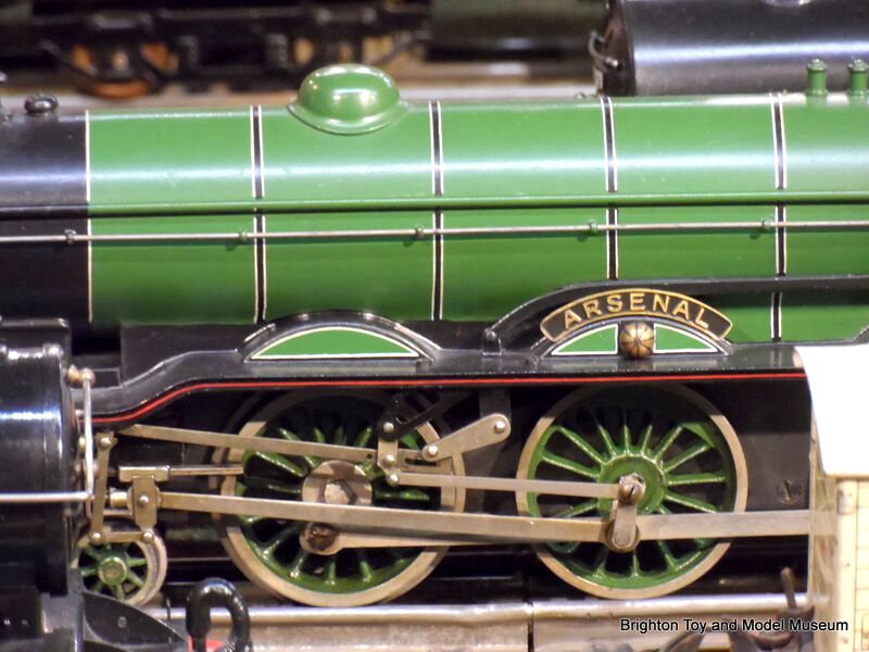 File:Arsenal 2848 locomotive (Bassett-Lowke).jpg