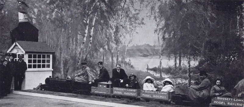 File:Bassett-Lowke 9.5-inch-gauge railway, 1913 Children's Welfare Exhibition, Olympia.jpg