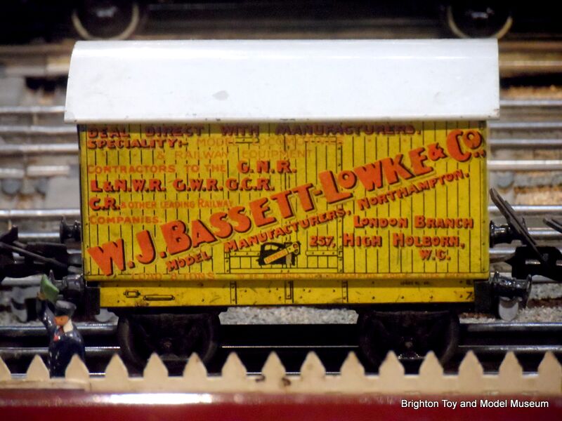File:Bassett-Lowke yellow advertising railway van.jpg