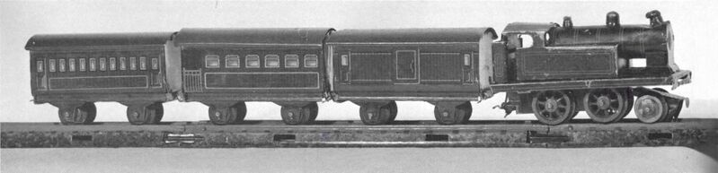 File:Bing Table Railway clockwork set, 1928 UK catalogue image.jpg