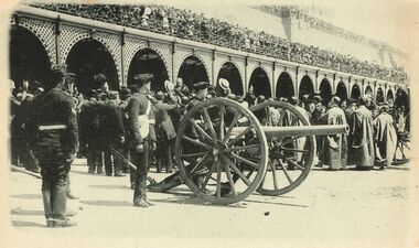 1902: Celebrations and military salute for the end of the Boer War