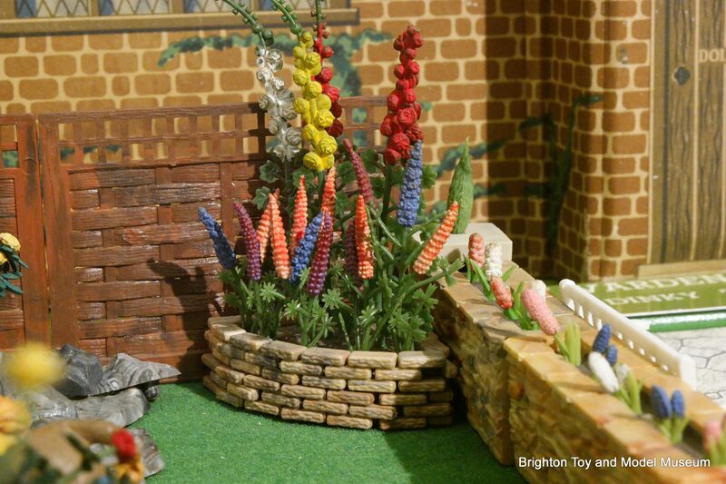 File:Brick Edging, Britains Floral Garden (BTMM 2021).jpg
