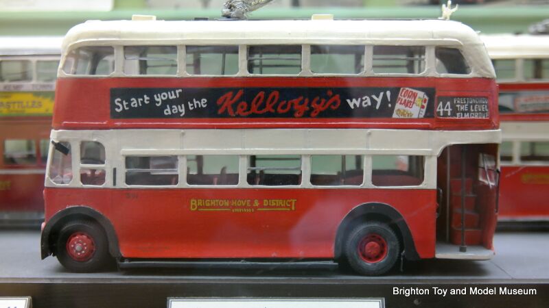File:Brighton Hove and District BUT-Weymann No44 trolleybus 391, side (Ken Allbon).jpg