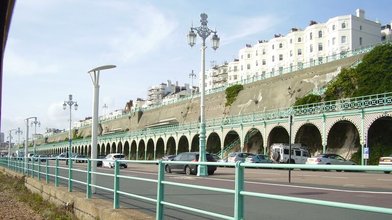 File:Brighton Promenade, looking West, 2011.jpg
