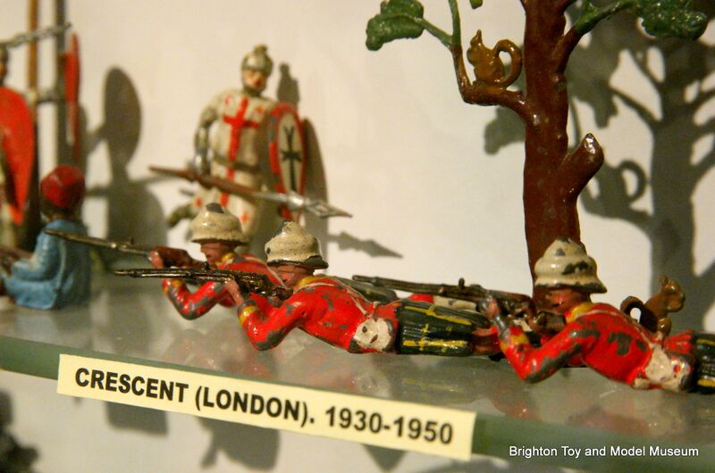 File:British Army Riflemen (Crescent Toys).jpg