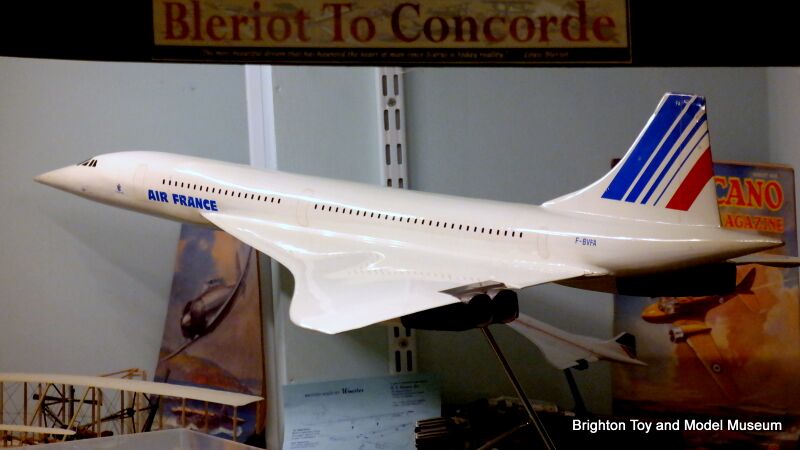 File:Concorde F-BVFA, large shop-window display model, Air France.jpg