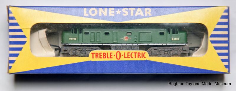 File:Diesel Locomotive D5900, boxed (Lone Star TrebleOlectric EL-61).jpg