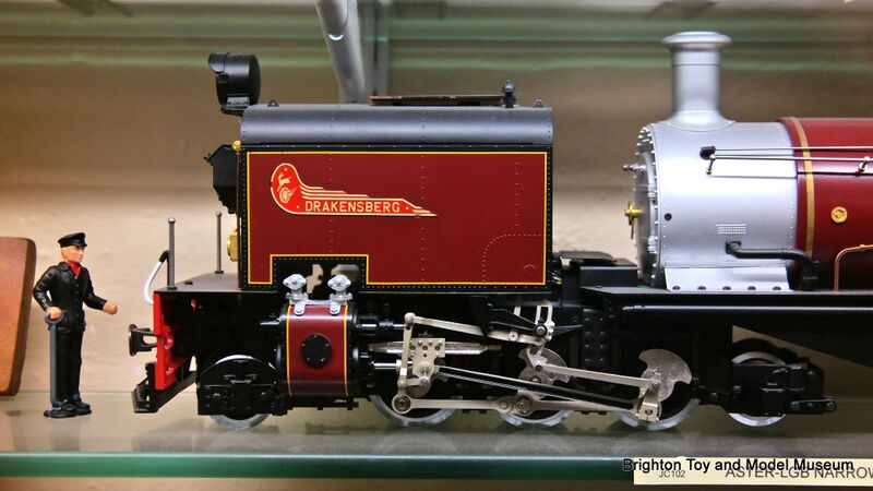 File:Drakensberg Garratt locomotive (Aster-LGB).jpg