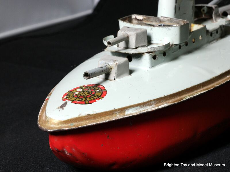 File:Fury Torpedo Boat, front detail (Sutcliffe Pressings).jpg