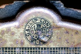 G and J Lines, logo, Pickfords delivery truck radiator grille.jpg