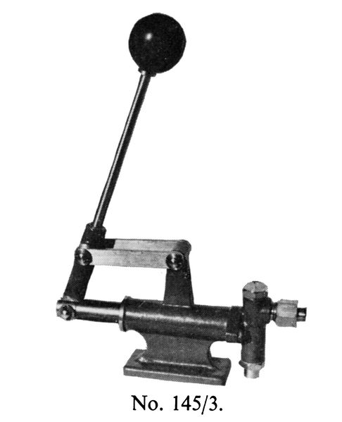 File:Hand Force Pump, Stuart Turner 145-3 (ST 1978-02).jpg