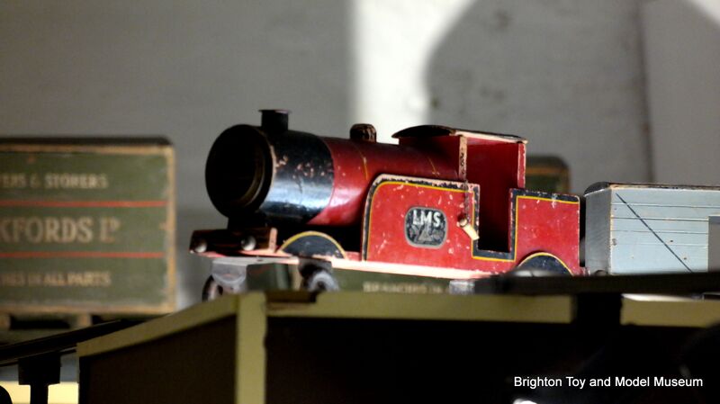 File:LMS wooden tank locomotive floor toy (Triang).jpg