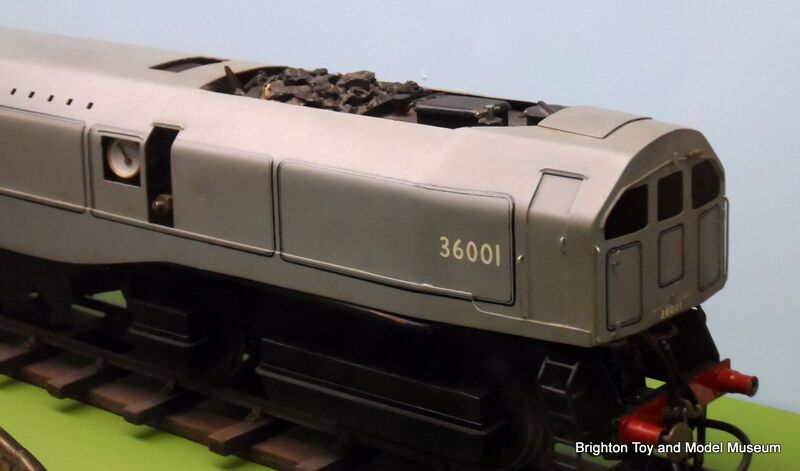 File:Leader-Class steam locomotive model.jpg