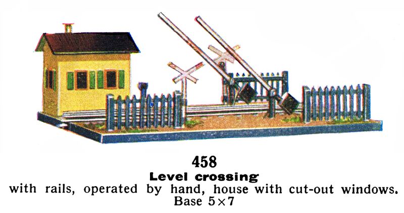 File:Level Crossing, 00, Märklin 458 (MarklinCat 1936).jpg