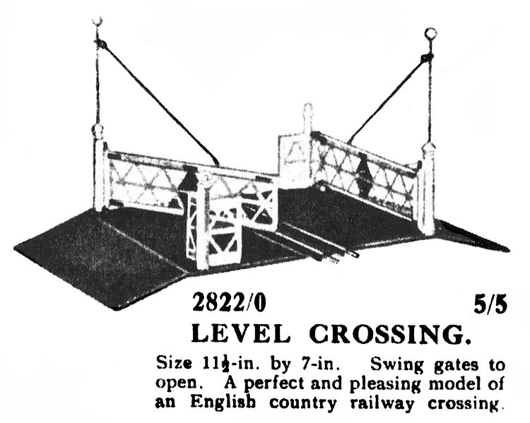 File:Level Crossing, Märklin 2822-0 (MarklinCRH ~1925).jpg