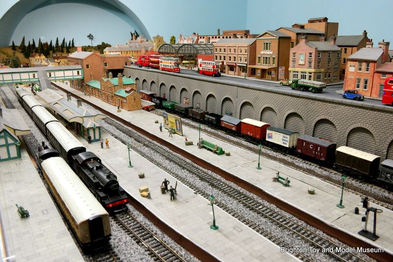File:Newtown model railway layout.jpg