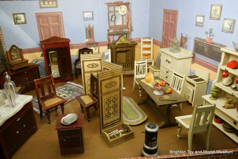 File:Room 6 (dollhouse furniture display).jpg