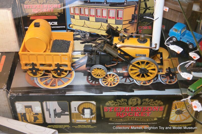 File:Stephensons Rocket, Collectors Market, Brighton Toy and Model Museum.jpg