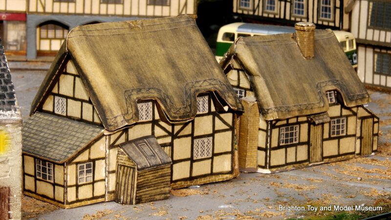 File:Thatched Cottages, card models (Bilteezi D1).jpg