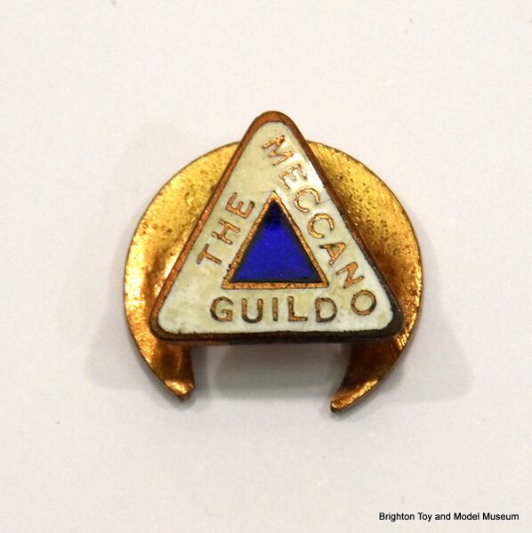 File:The Meccano Guild, enamelled badge.jpg