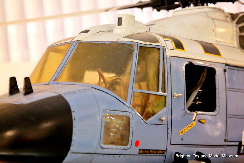 File:Westland Lynx radio-controlled helicopter, Marine 369 (Gordon Bowd).jpg