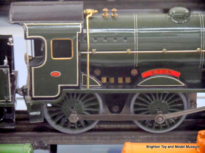 File:Eton 900 locomotive detail, Hornby.jpg