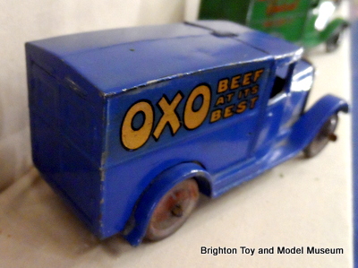 File:Oxo Delivery Van (Dinky Toys 28d).jpg