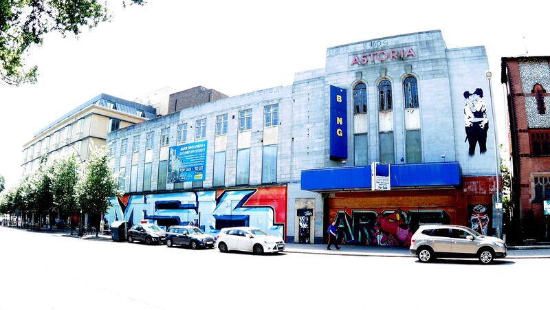 File:Astoria Cinema (Brighton 2014).jpg