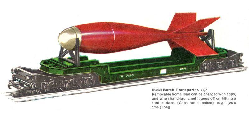 File:Bomb Transporter R239, Triang Railways (TRCat 1963).jpg