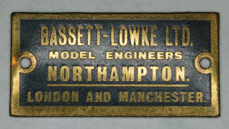 File:Brass plate for Exhibition Models, Bassett-Lowke Ltd, Model Engineers, Northampton.jpg