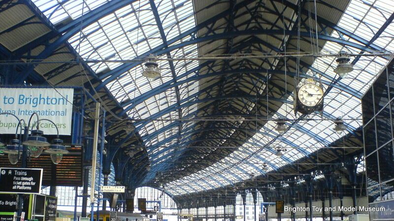 File:Brighton Station, roof interior, 2011.jpg