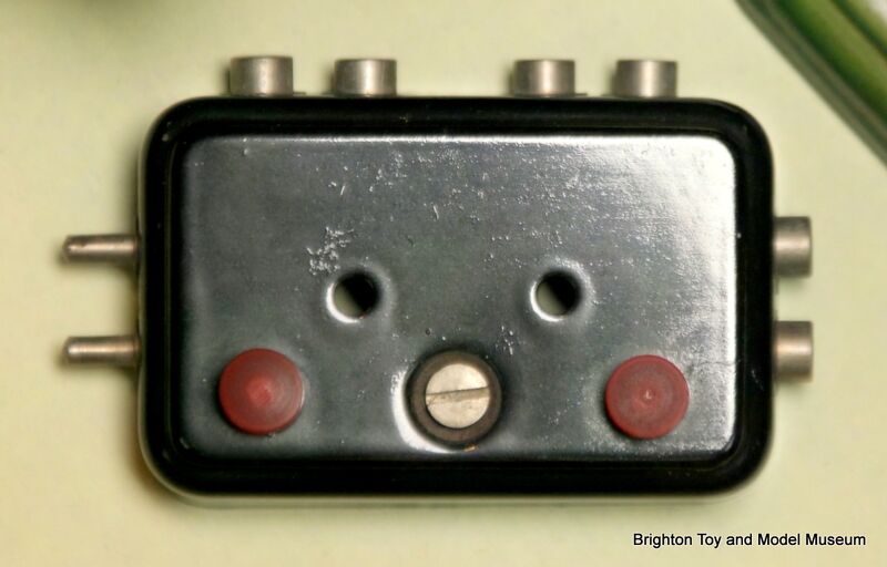 File:Control Plate with two buttons (Märklin 472).jpg