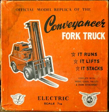 Conveyancer fork lift truck