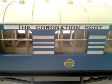 Coronation Scot carriage 1070 (R.422), side detail