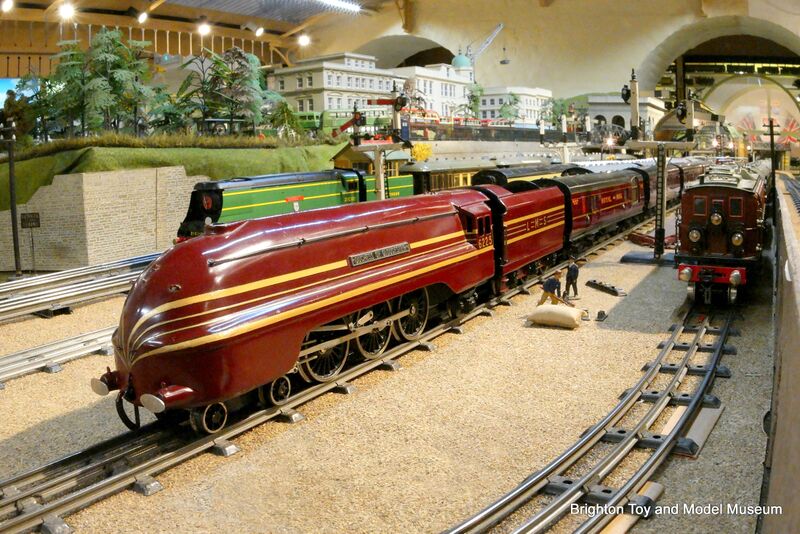File:Duchess of Gloucester locomotive, LMS 6225 (Bassett-Lowke).jpg