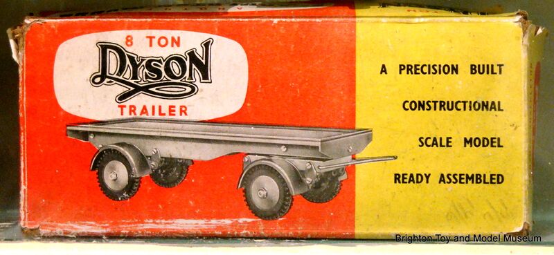 File:Dyson 8-Ton Trailer, box (Shackleton Toys).jpg