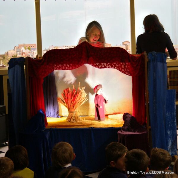 File:Elfin Grove Puppet Show, Brighton Toy and Model Museum (2016-11-24).jpg
