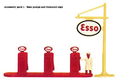 1959: Esso Pumps and Forecourt Sign, Matchbox Accessory Pack 1