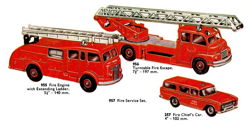 File:Fire Service Set, Dinky Toys 957 (DinkyCat 1963).jpg