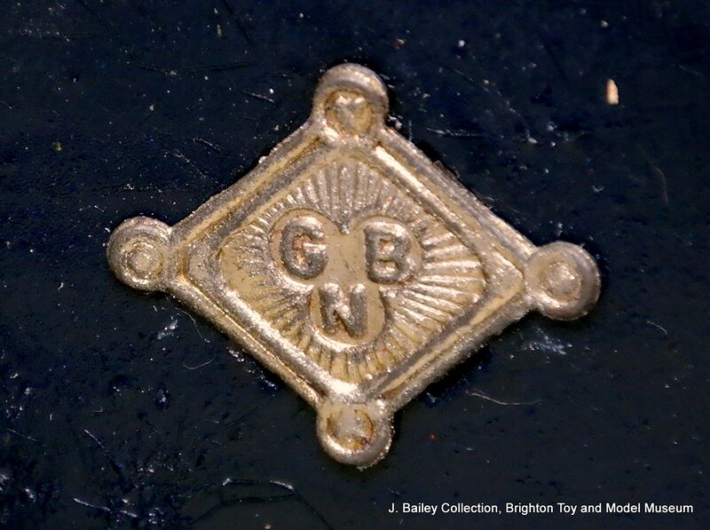 File:GBN Gebruder Bing Nuremberg, badge, 1906.jpg