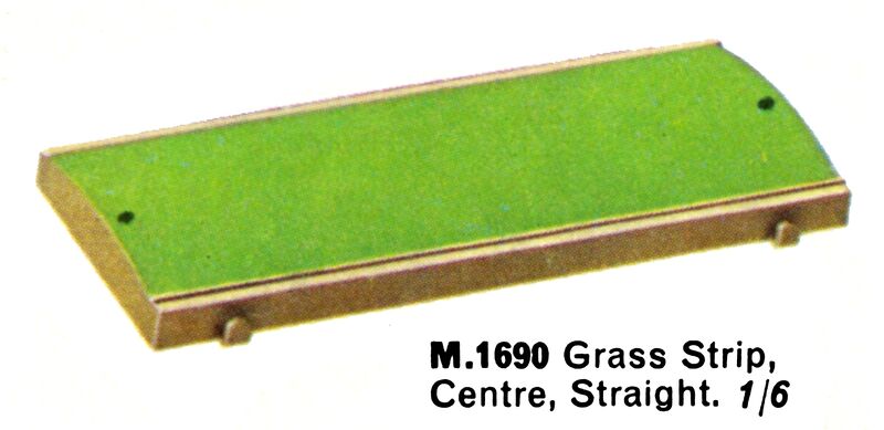 File:Grass Strip, Centre, Straight, Minic Motorways M1690 (TriangRailways 1964).jpg