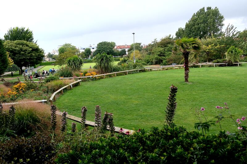 File:Greens, St Anns Well Gardens, Hove (Brighton 2014).jpg