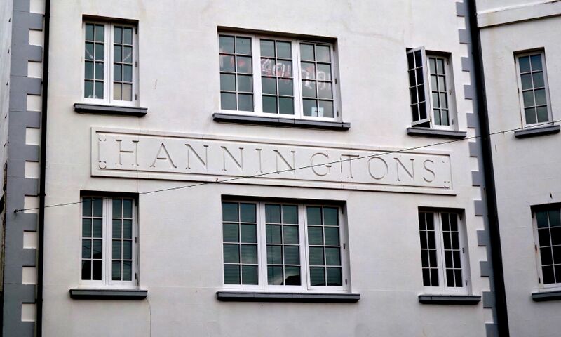 File:Hanningtons, The Lanes (Brighton 2019-04-24).jpg