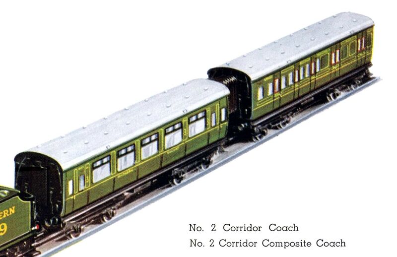 File:Hornby No2 Corridor Coach, Corridor Composite Coach, SR, green (HBoT 1938).jpg