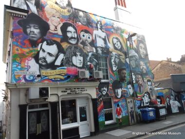 "Icons" mural, Trafalgar Street