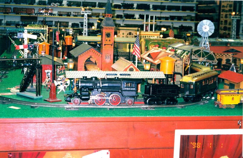 File:Ives Trains 1129 locomotive, Ward Kimball collection (Chris Littledale).jpg