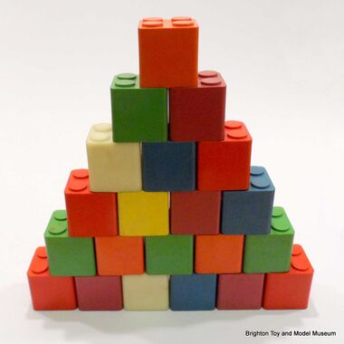 Kiddicraft Cubes, stacked